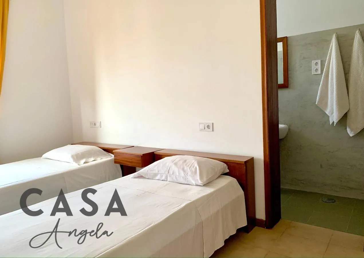 Residencial Casa Angela Hotel Espargos 0*,